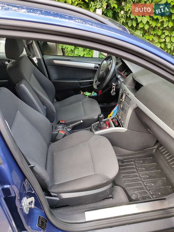 Універсал Opel Astra 2009 в Вінниці