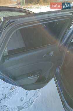 Універсал Opel Astra 2012 в Борщеві