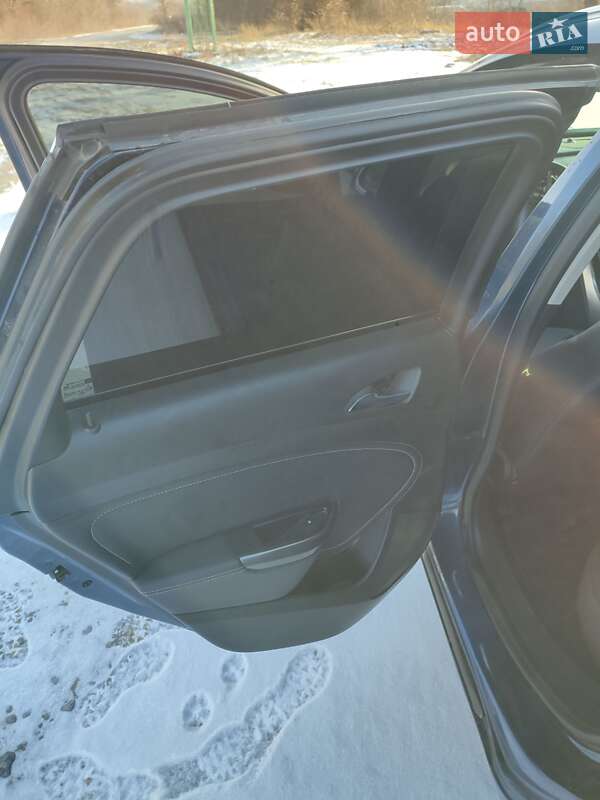 Opel Astra 2012 Opel Astra 2012