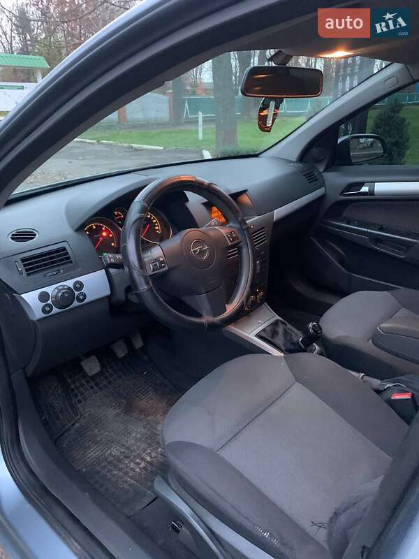 Універсал Opel Astra 2006 в Ромнах фото 5 Універсал Opel Astra 2006 в Ромнах
