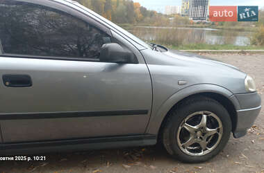 Седан Opel Astra 2006 в Києві