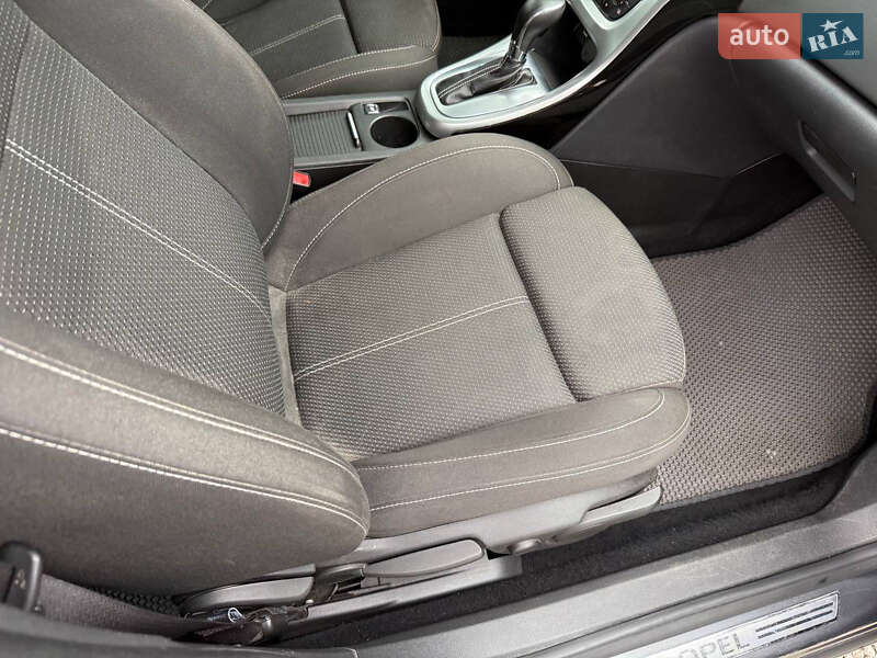 Универсал Opel Astra 2011 в Стрые фото 29 Универсал Opel Astra 2011 в Стрые