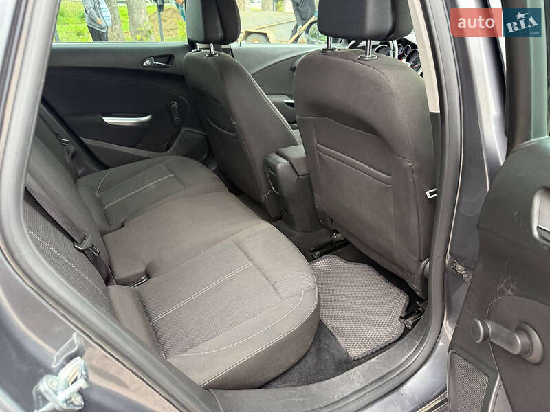 Универсал Opel Astra 2011 в Стрые фото 34 Универсал Opel Astra 2011 в Стрые