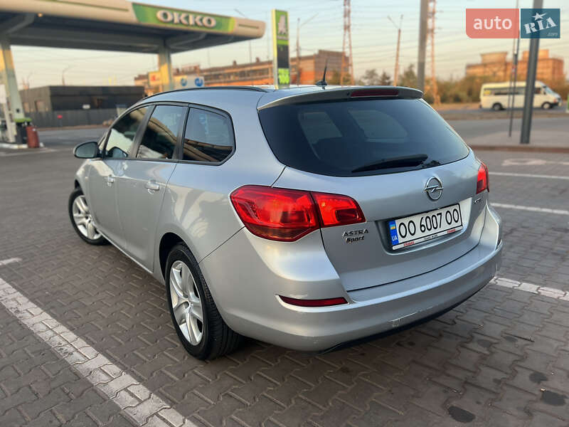 Універсал Opel Astra 2011 в Кривому Розі фото 4 Універсал Opel Astra 2011 в Кривому Розі