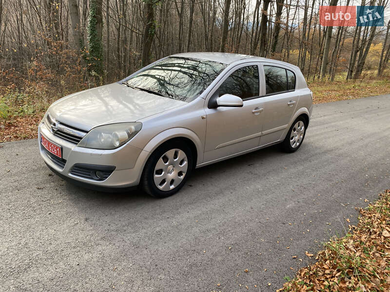 Седан Opel Astra 2006 в Долині фото 3 Седан Opel Astra 2006 в Долині