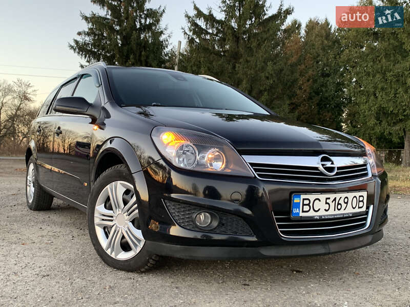 Универсал Opel Astra 2007 в Дрогобыче