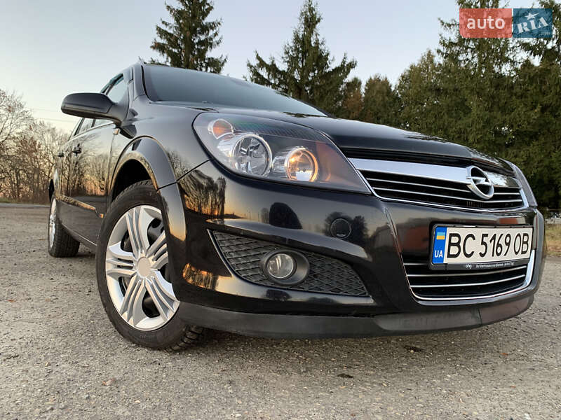 Универсал Opel Astra 2007 в Дрогобыче