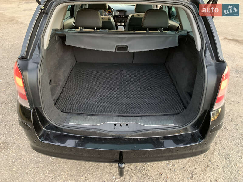 Универсал Opel Astra 2007 в Дрогобыче