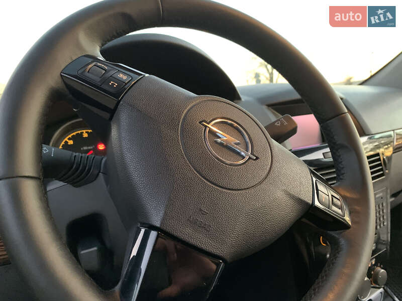 Универсал Opel Astra 2007 в Дрогобыче