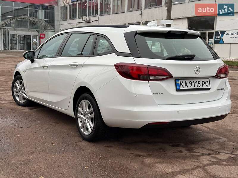 Універсал Opel Astra 2018 в Чернігові