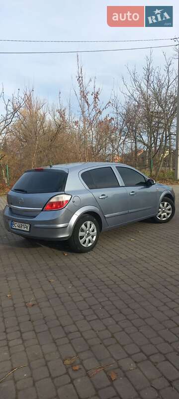 Хетчбек Opel Astra 2004 в Городку фото 13 Хетчбек Opel Astra 2004 в Городку