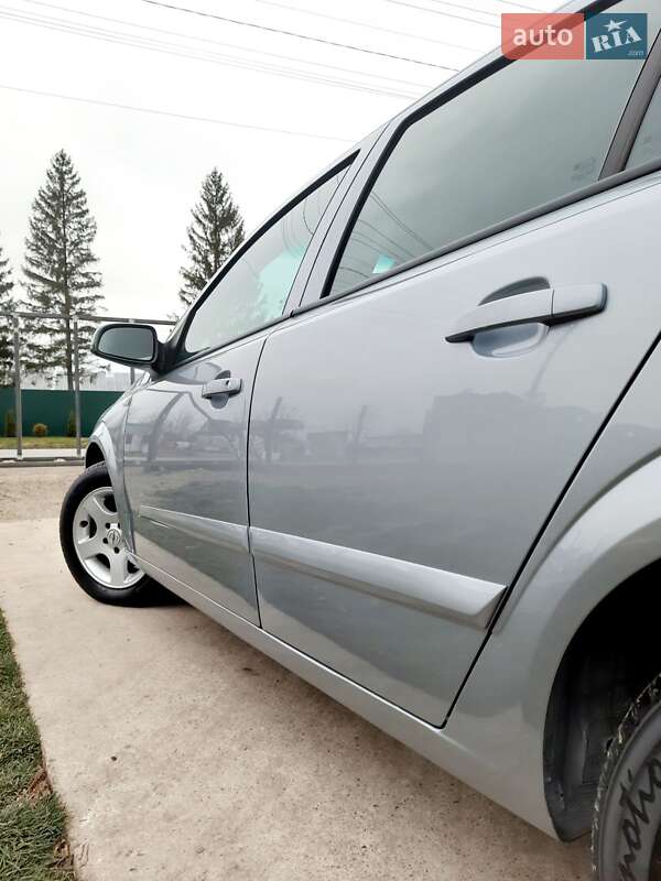 Хэтчбек Opel Astra 2007 в Снятине фото 2 Хэтчбек Opel Astra 2007 в Снятине