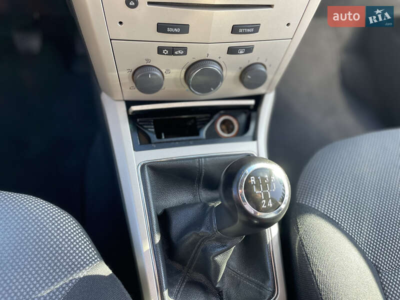 Универсал Opel Astra 2009 в Луцке фото 38 Универсал Opel Astra 2009 в Луцке