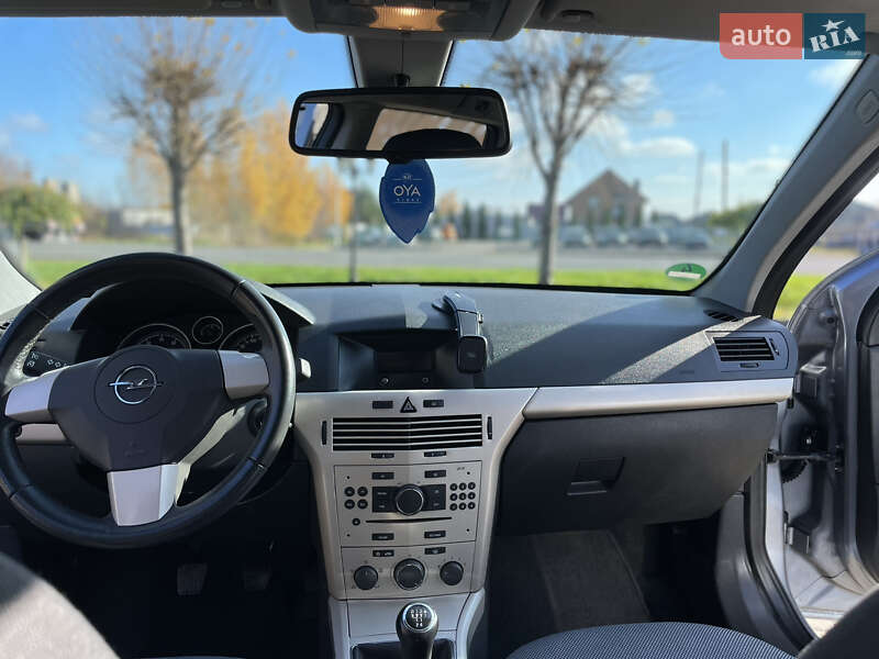 Универсал Opel Astra 2009 в Луцке фото 48 Универсал Opel Astra 2009 в Луцке