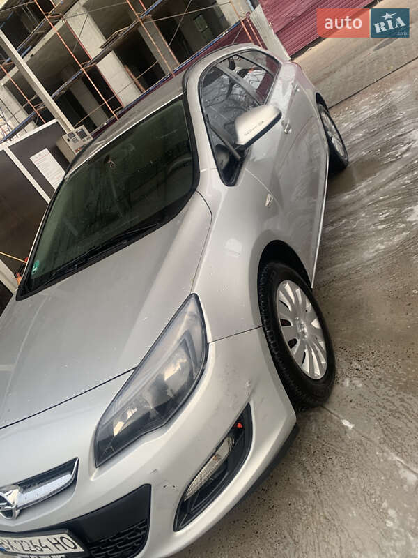 Универсал Opel Astra 2013 в Тернополе