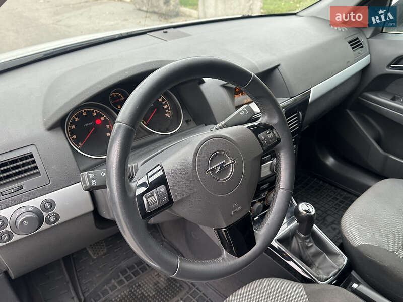 Универсал Opel Astra 2010 в Харькове фото 9 Универсал Opel Astra 2010 в Харькове
