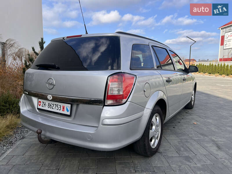 Универсал Opel Astra 2010 в Луцке фото 6 Универсал Opel Astra 2010 в Луцке