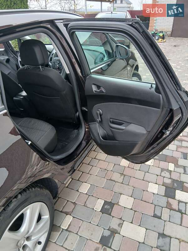 Универсал Opel Astra 2012 в Христиновке фото 25 Универсал Opel Astra 2012 в Христиновке