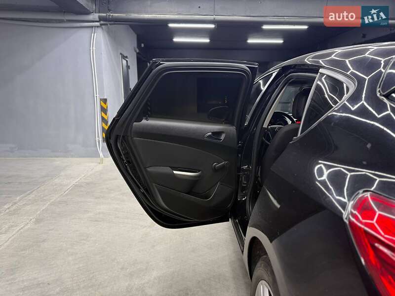 Хэтчбек Opel Astra 2010 в Черновцах