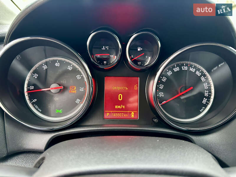 Универсал Opel Astra 2011 в Дубно