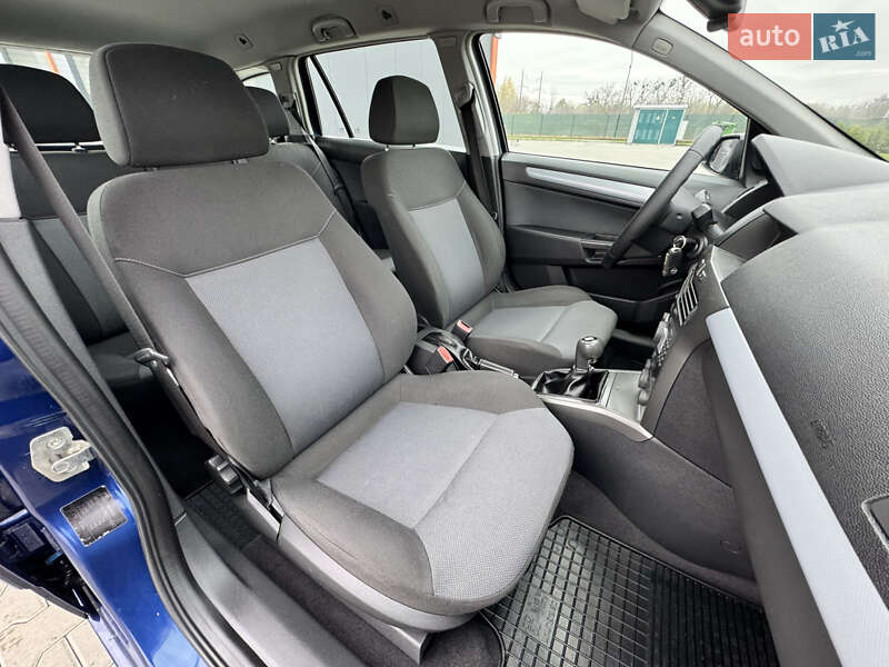 Універсал Opel Astra 2005 в Вінниці