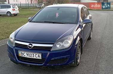 Хэтчбек Opel Astra 2006 в Стрые