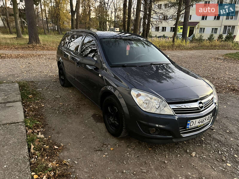 Універсал Opel Astra 2007 в Надвірній