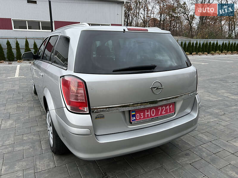 Универсал Opel Astra 2010 в Луцке фото 17 Универсал Opel Astra 2010 в Луцке