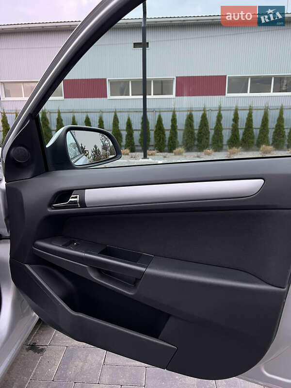 Универсал Opel Astra 2010 в Луцке фото 46 Универсал Opel Astra 2010 в Луцке