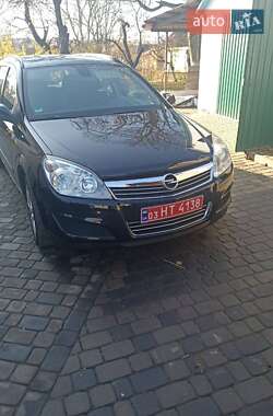 Универсал Opel Astra 2009 в Шишаки