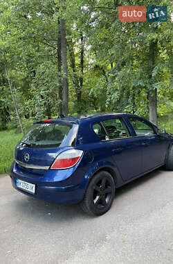 Хетчбек Opel Astra 2005 в Шумську