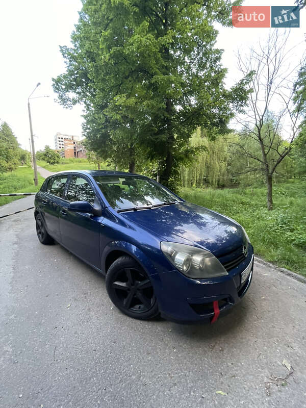 Хетчбек Opel Astra 2005 в Шумську