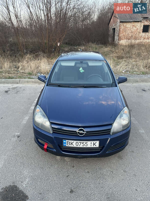 Хетчбек Opel Astra 2005 в Шумську