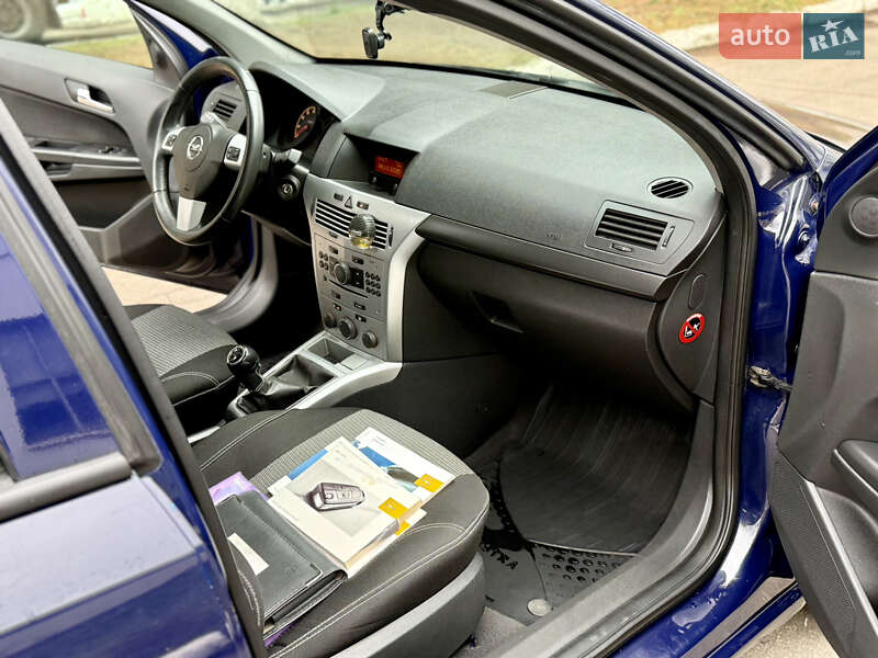 Хетчбек Opel Astra 2011 в Вінниці