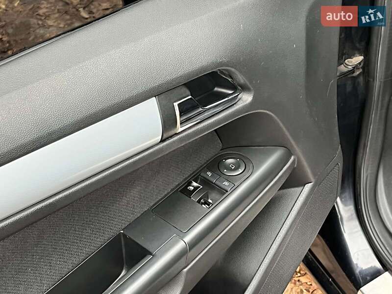 Универсал Opel Astra 2006 в Киеве