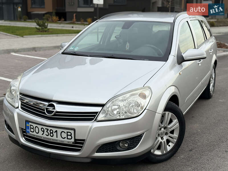 Универсал Opel Astra 2008 в Тернополе