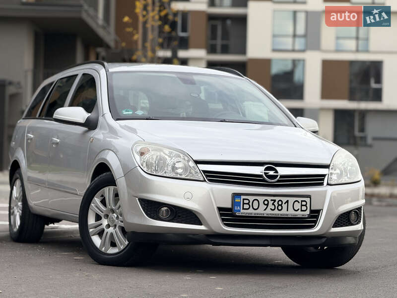 Универсал Opel Astra 2008 в Тернополе