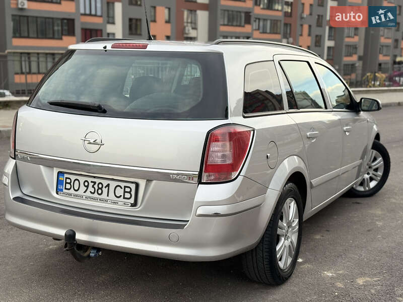 Универсал Opel Astra 2008 в Тернополе