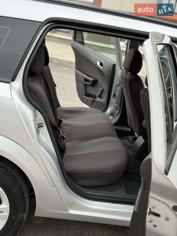 Универсал Opel Astra 2008 в Тернополе