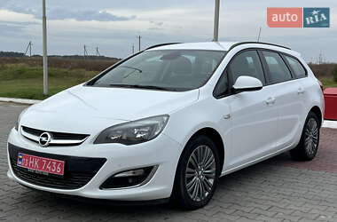 Универсал Opel Astra 2013 в Луцке