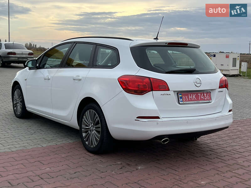 Универсал Opel Astra 2013 в Луцке фото 5 Универсал Opel Astra 2013 в Луцке