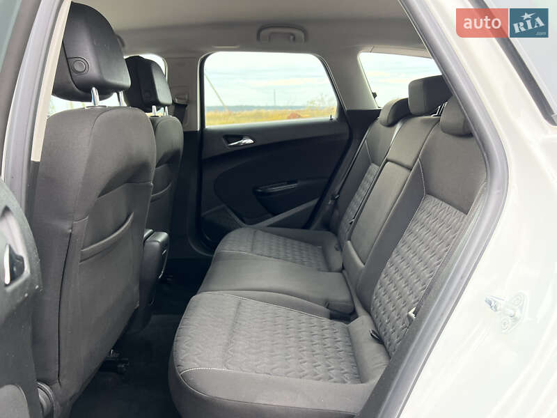 Универсал Opel Astra 2013 в Луцке фото 18 Универсал Opel Astra 2013 в Луцке