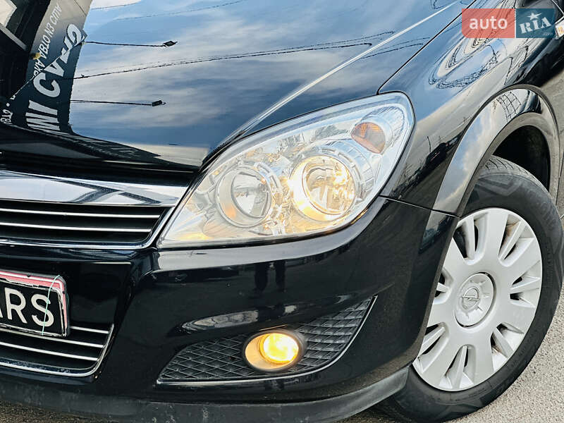 Універсал Opel Astra 2009 в Харкові