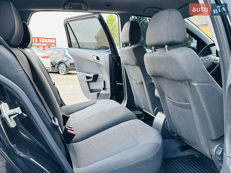 Універсал Opel Astra 2009 в Харкові