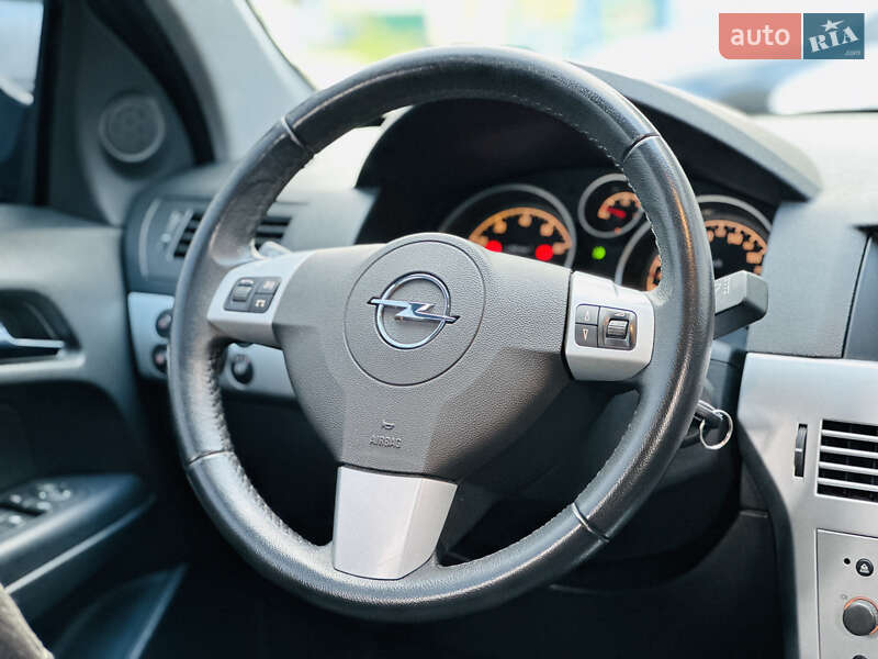 Універсал Opel Astra 2009 в Харкові