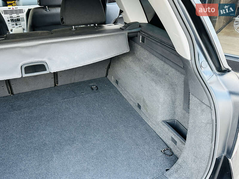 Універсал Opel Astra 2009 в Харкові