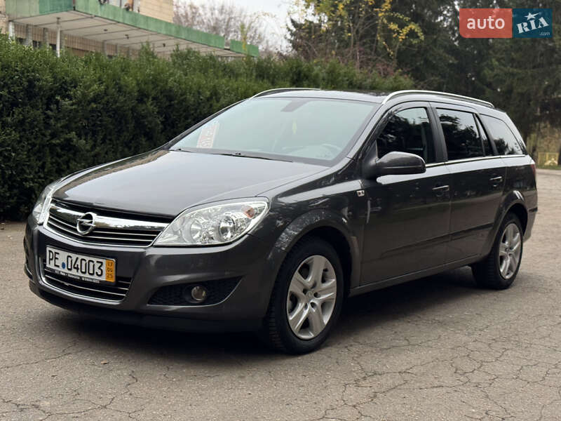 Универсал Opel Astra 2010 в Умани фото 12 Универсал Opel Astra 2010 в Умани