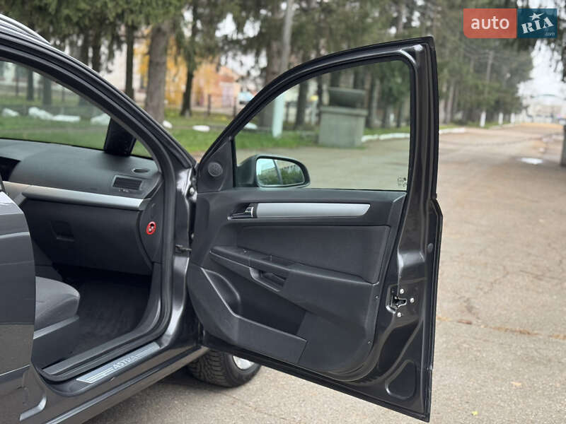 Универсал Opel Astra 2010 в Умани фото 26 Универсал Opel Astra 2010 в Умани