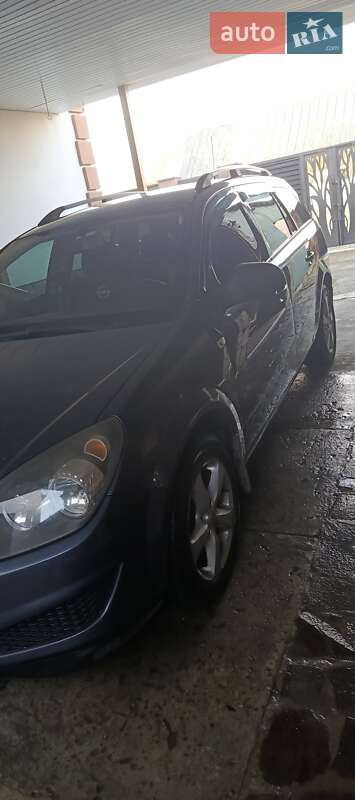 Универсал Opel Astra 2009 в Хусте