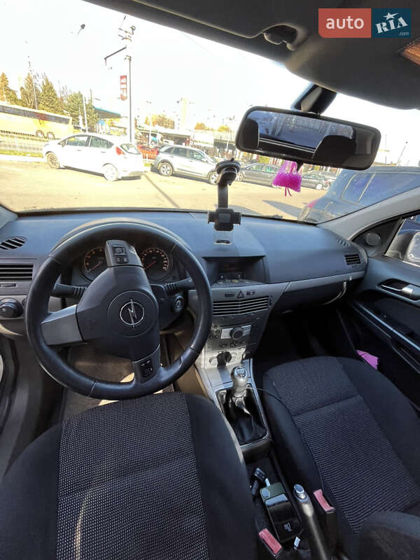 Хэтчбек Opel Astra 2006 в Львове фото 11 Хэтчбек Opel Astra 2006 в Львове